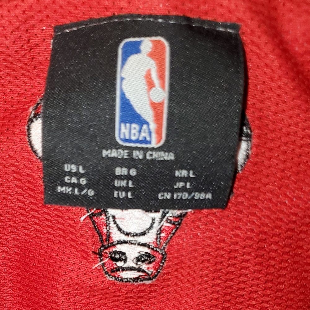 WOMEN'S NBA CHICAGO BULLS JERSEY - Picture 3 of 3